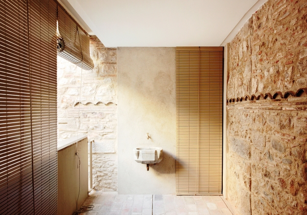 COLLAGE HOUSE, GIRONA, 2006-2010, photo José Hevia