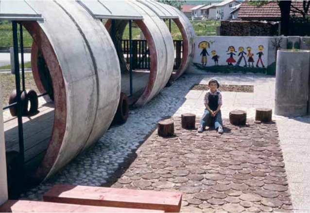 Osnovna šola in športna dvorana Ilirska Bistrica, 1980 in 1984, Rotija Badjura, foto: Zasebni arhiv Rotije Badjura